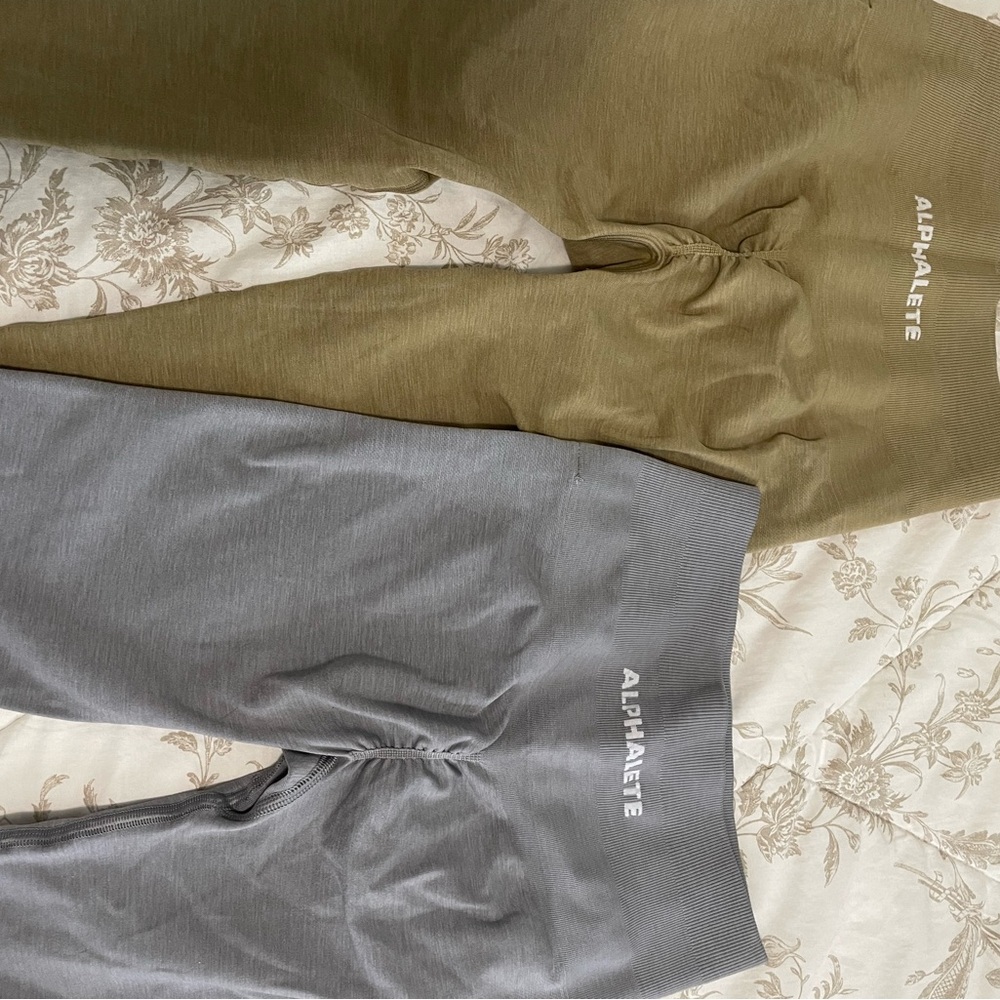 Alphalete Gray and Tan Leggings for Everyday Comfort - Picture 2 of 5